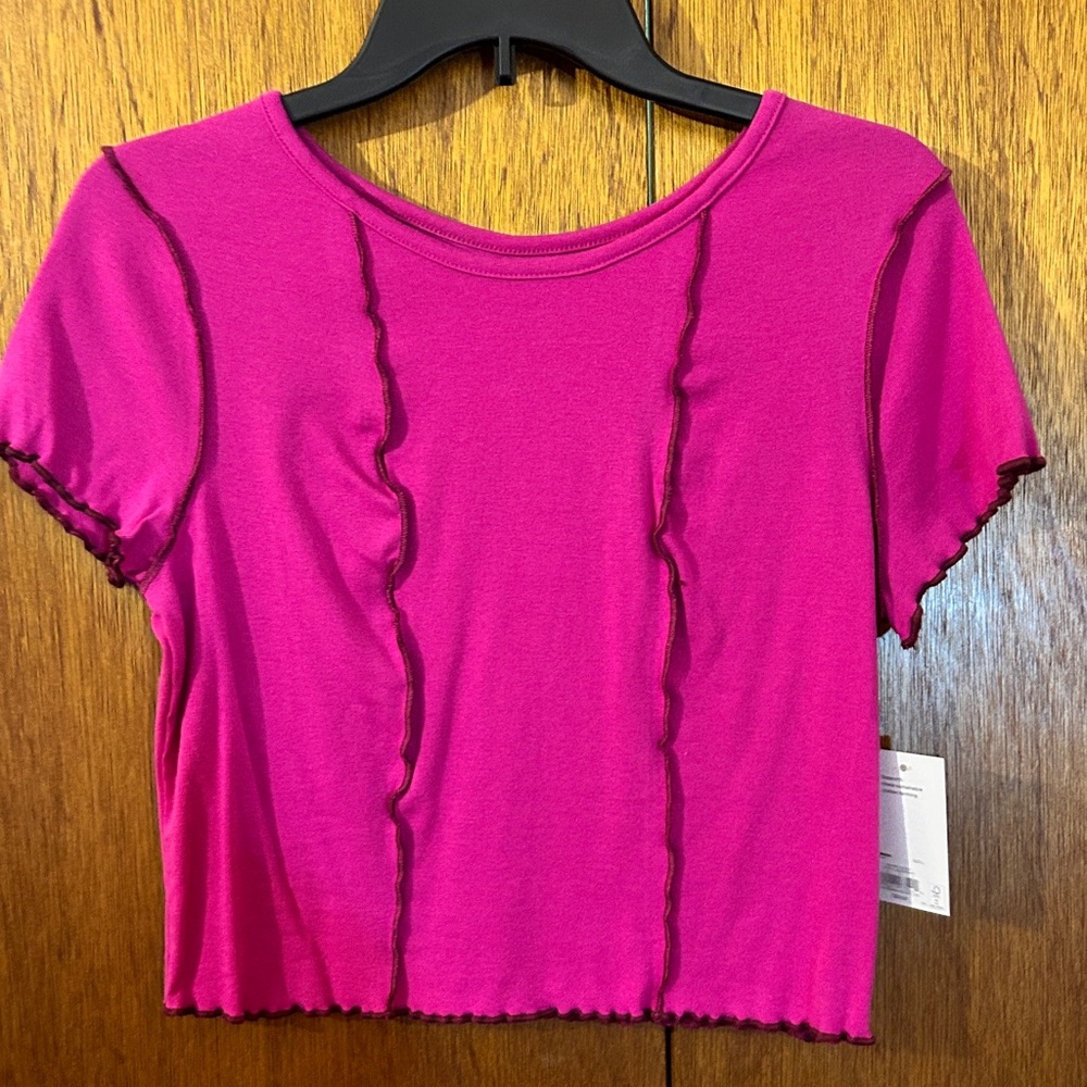NWT PURPLE CROPTOP SIZE LARGE
